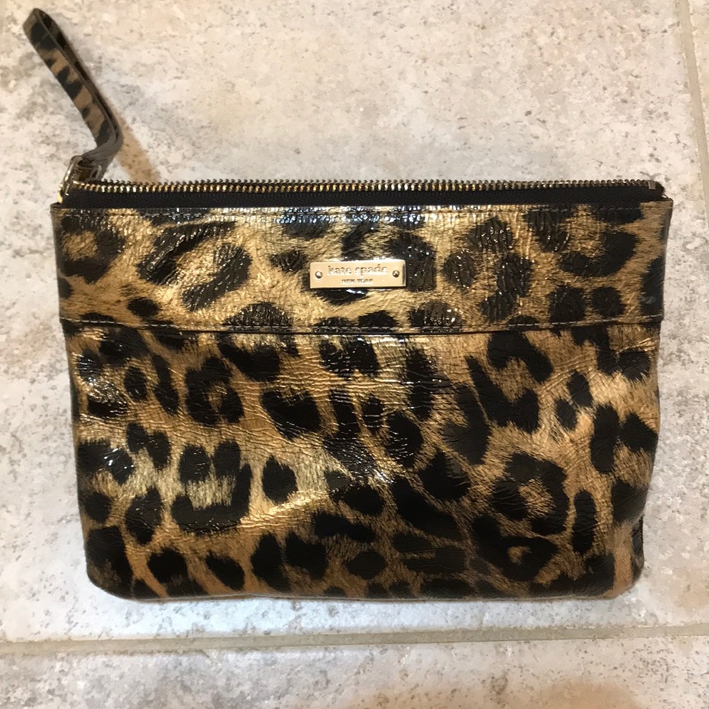Kate Spade Wristlet (Leopard Print)